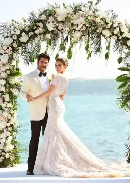 عکس؛ بیوگرافی و زندگی شخصی فخریه اوجن رتبه نهم در فهرست ۳۰ زن زیبا در جهان 6 24