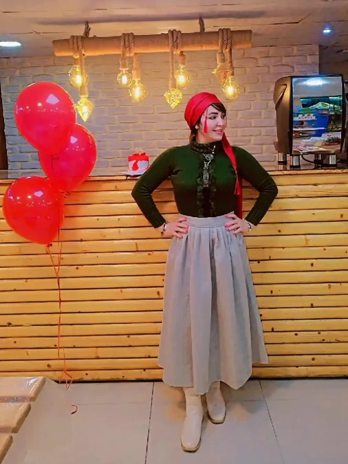 سفر در زمان؛ عکس نجمه گلتپهای بعد سریال سوجان و در جشن تولدش 2 11zon mersede. .jahani 1765838359 3788449198505785859 2641699234