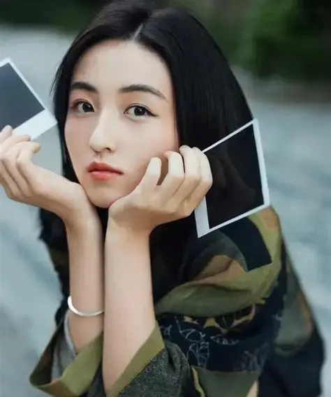 عکس؛ بیوگرافی و زندگی شخصی ژانگ زفنگ بازیگر چینی 4 77 11zon2 1