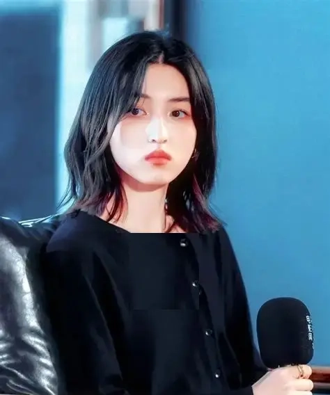 عکس؛ بیوگرافی و زندگی شخصی ژانگ زفنگ بازیگر چینی 3 78 11zon1