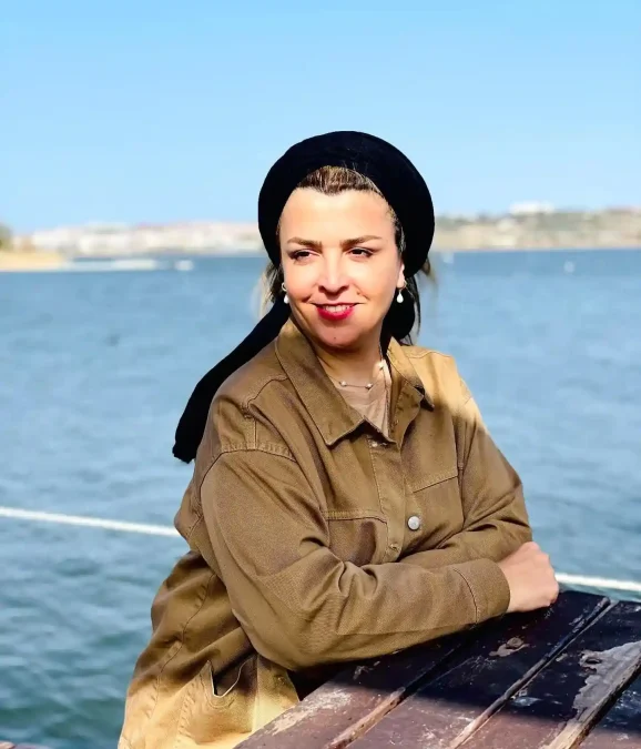 سفر در زمان؛ عکس حدیث نیکرو «مادر حوا» سریال سوجان در آنکارا ترکیه 2 hadissnikroo 1710362171 3323081208545625453 728747444 1