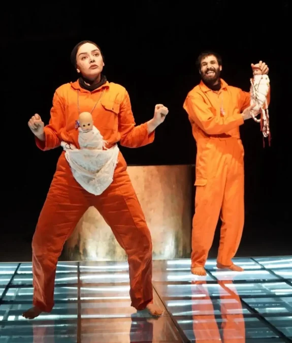 سفر در زمان | عکس شیرین سریال نون خ در 37 سالگی و روی صحنه یک تئاتر 7 nedaghasemiofficial 1739449906 3567086815245740916 1536762453