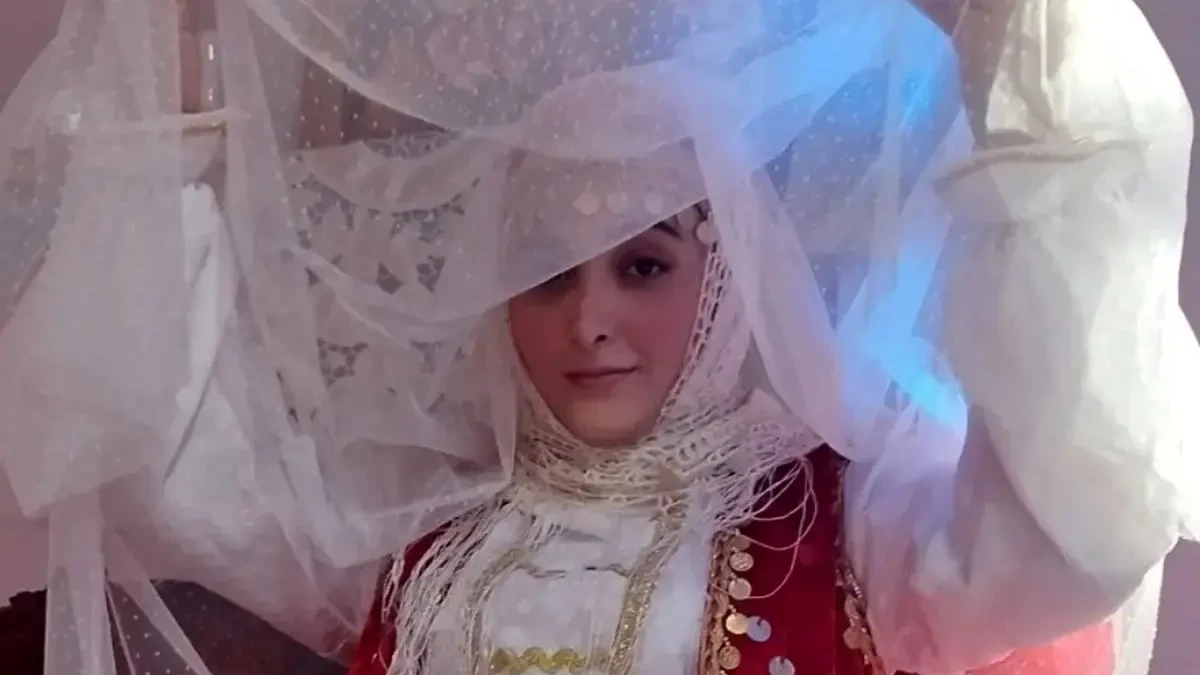 عکس پشت‌صحنه عروسی «ستاره» دختر خسرو در سریال سوجان