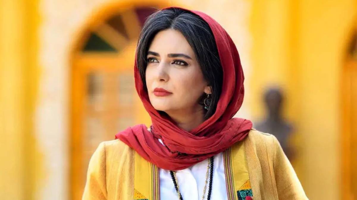 عکس قدیمی لیندا کیانی و آشا محرابی در پشت‌صحنه سریال چرخ فلک